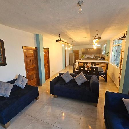 Lovely Inn San Cristóbal Dış mekan fotoğraf