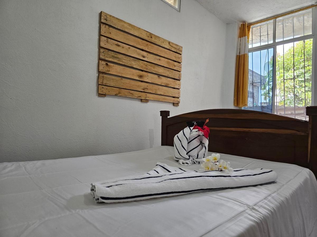Lovely Inn San Cristóbal Dış mekan fotoğraf